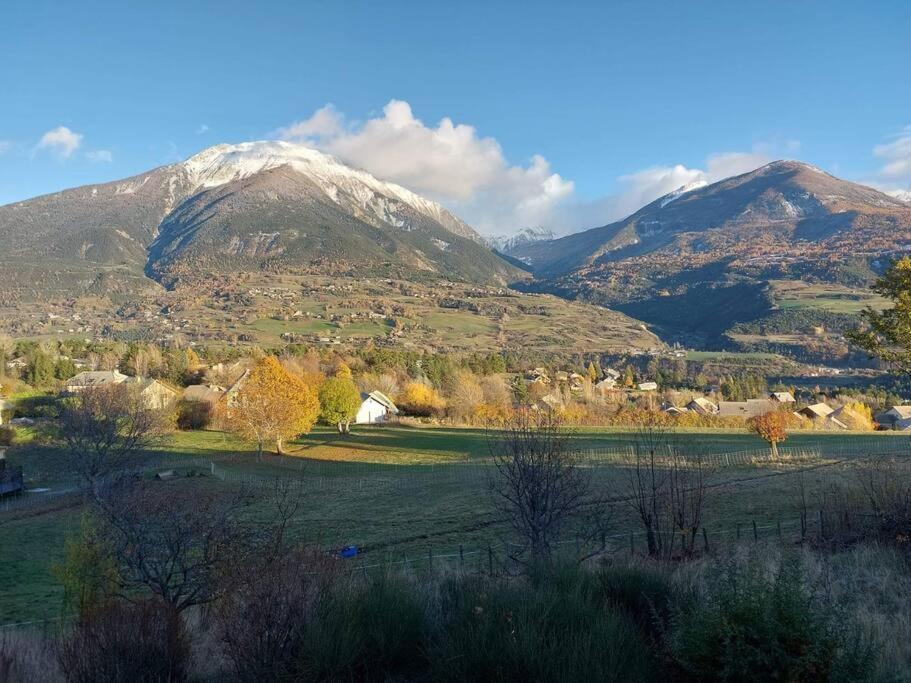 Gite Confort 15 Couchages, Vue Panoramique Montagne Hautes Alpes, Terrasses Embrun Esterno foto