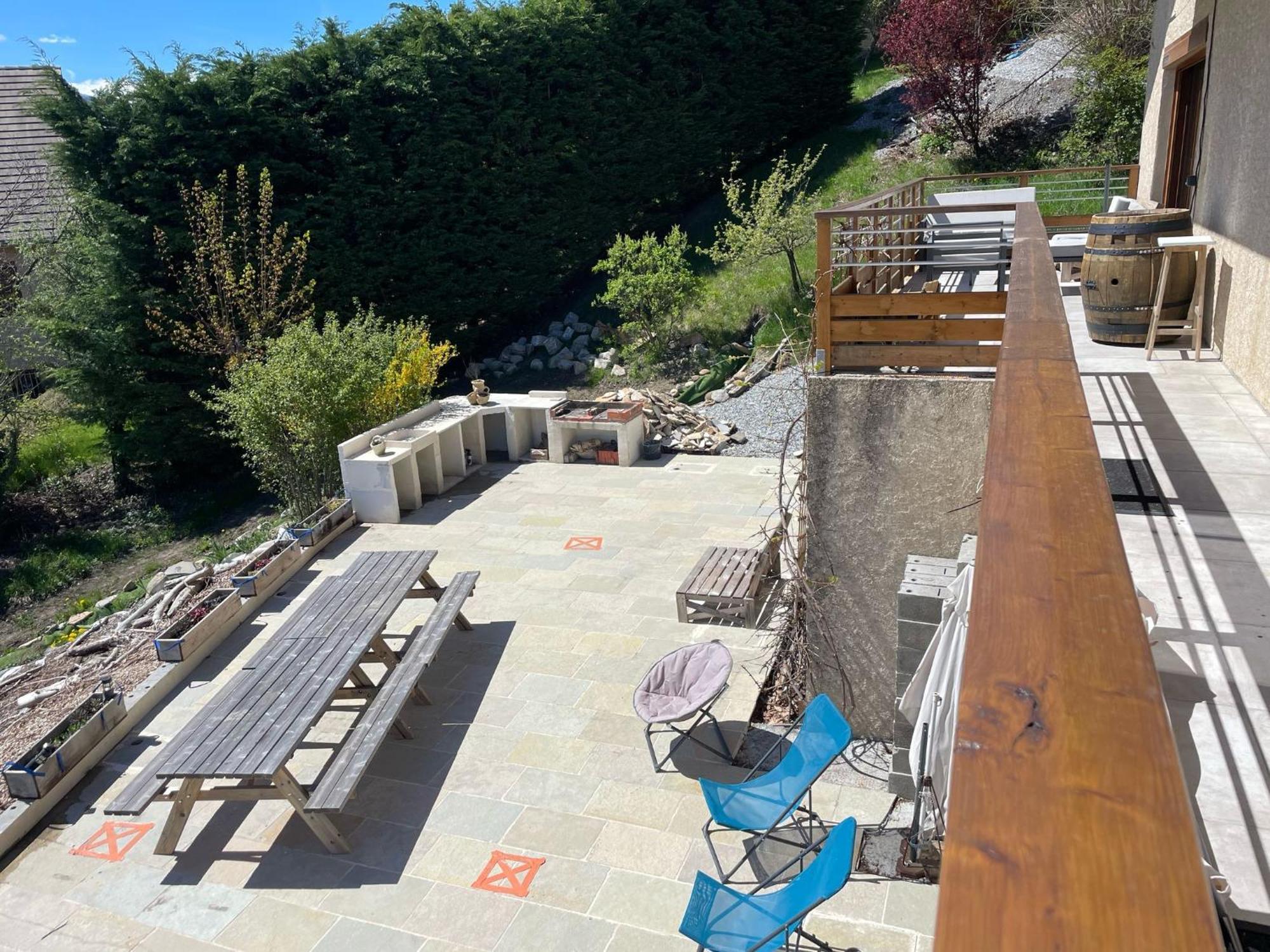 Gite Confort 15 Couchages, Vue Panoramique Montagne Hautes Alpes, Terrasses Embrun Esterno foto