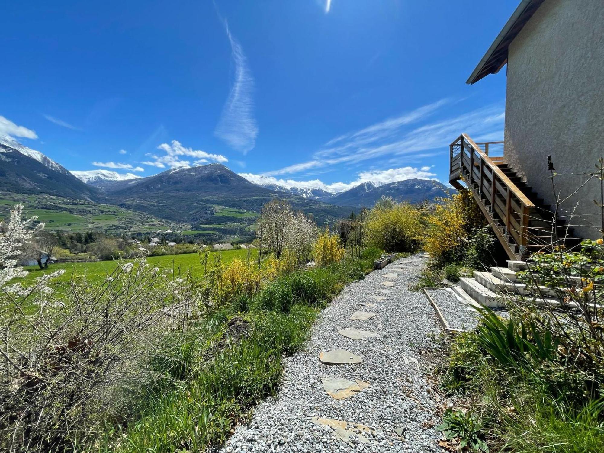 Gite Confort 15 Couchages, Vue Panoramique Montagne Hautes Alpes, Terrasses Embrun Esterno foto